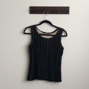 Dress  sleeveless shirt.